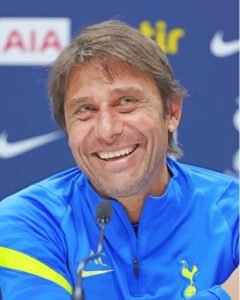 Antonio Conte Smiling Diamond Painting